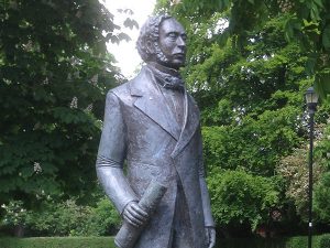 Woking Park - Statue Sir William Grove